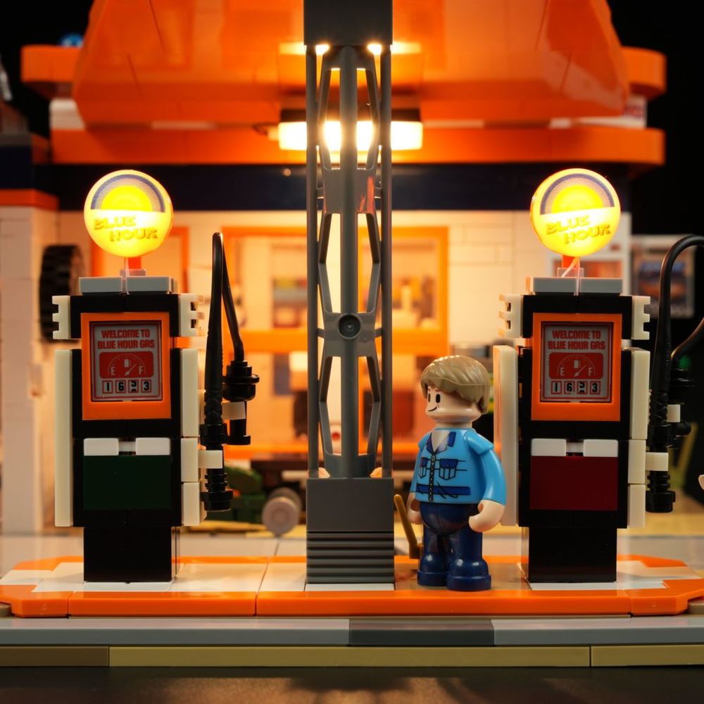 Funwhole Road Trip – Tankstelle im Retro-Design