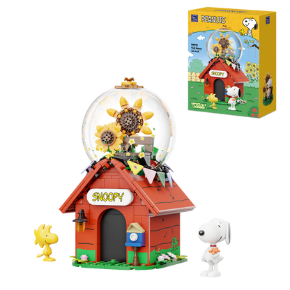 Snoopy Red House