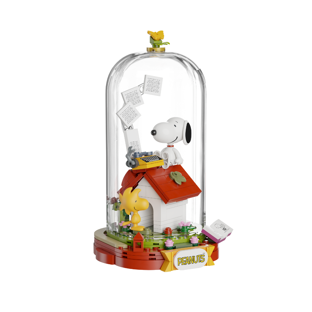 Peanuts™ The Red House Daydreams