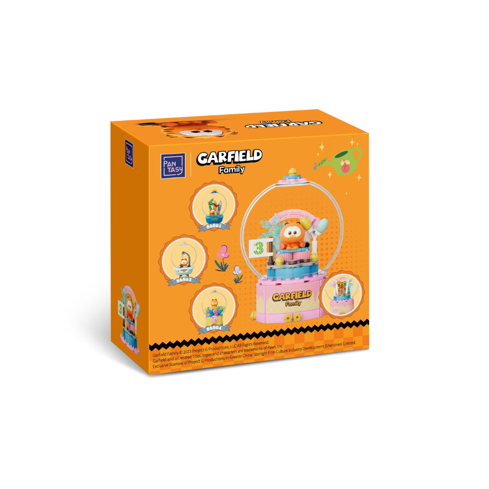 Garfield™ Crystal Ball Series Birthday Cake