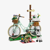 Retro-Frühlings-Picknickfahrrad
